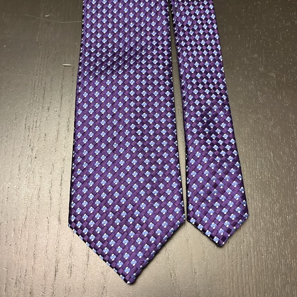 Michael Kors Men’s Silk Tie - Picture 5 of 5